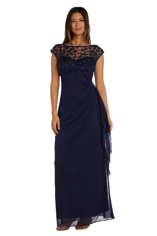 Maternity dress for a baby's first visit to the informal garden R&M Richards 2741 Long Mother Of The Bride Dress Maternity dress for a baby's first visit to the informal garden R&M Richards 2741 Long Mother Of The Bride Dress