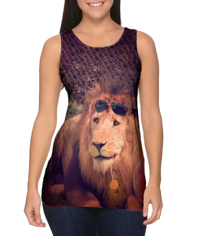 Plus Size Women's Puff - Sleeve Tank Tops in Pastel HuesHoliday Smiling Lion
